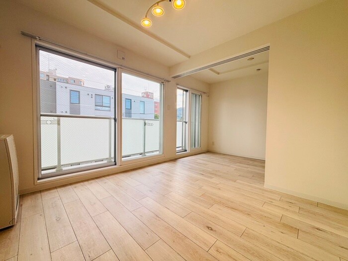 物件内観写真10　(居室)