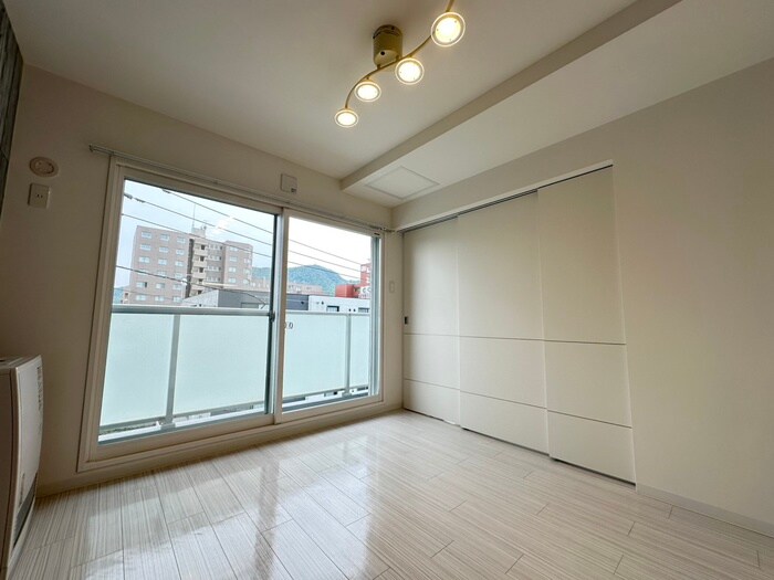 物件内観写真10　(居室)