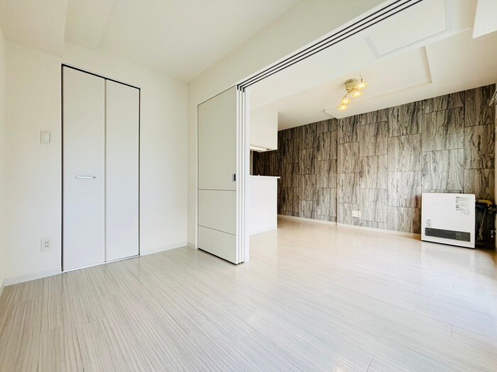 物件内観写真11　(居室)