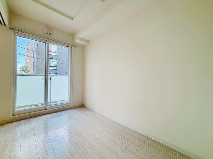 物件内観写真13　(居室)