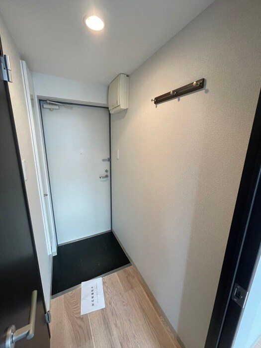 物件内観写真16　(玄関)