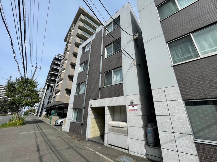 物件外観写真2　(外観写真)