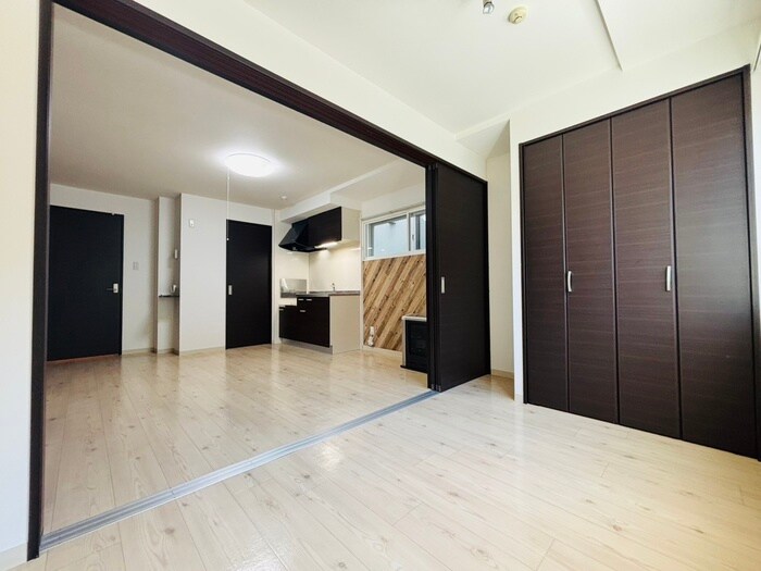 物件内観写真11　(居室)