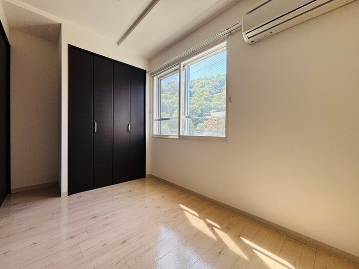 物件内観写真12　(居室)