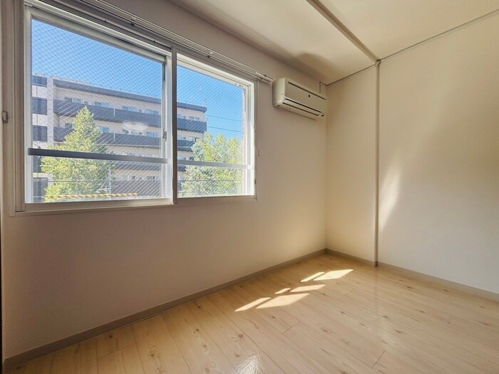 物件内観写真13　(居室)