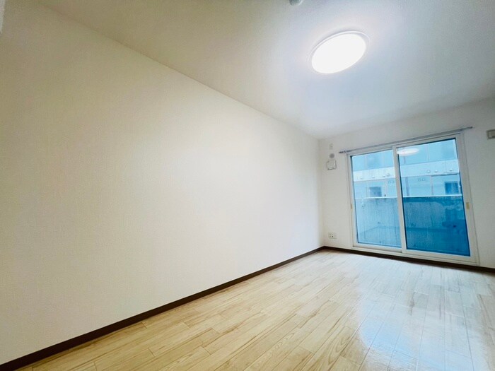 物件内観写真10　(居室)