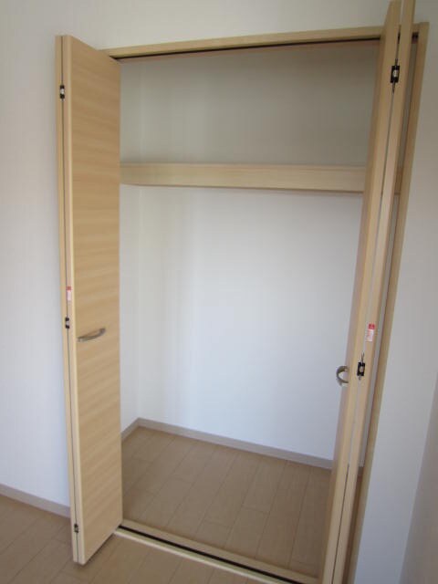 物件内観写真10　(収納)