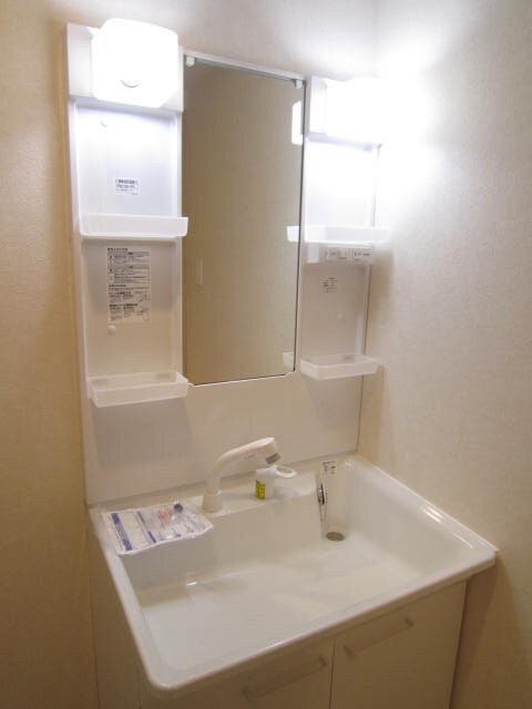 物件内観写真12　(洗面)