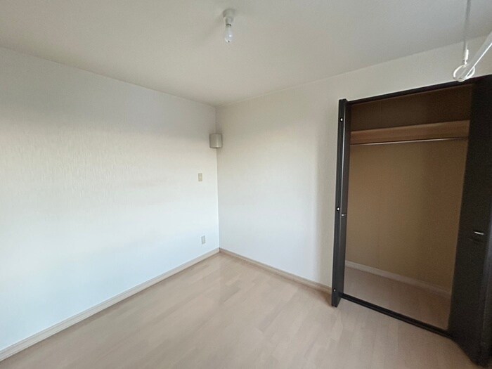 物件内観写真16　(居室)