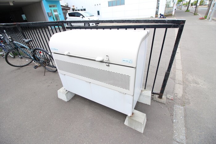 物件外観写真6　(建物設備)