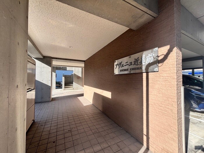 物件外観写真3　(エントランス部分)