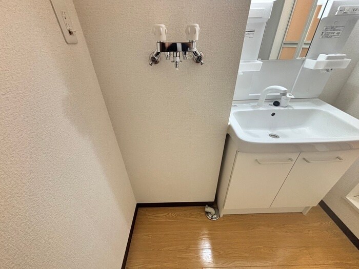 物件内観写真20　(洗濯機置場)