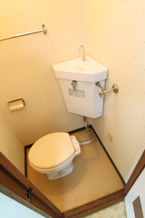 物件内観写真11　(トイレ)