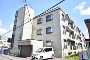 ﾘﾝﾀﾞﾋﾞｽﾀ山の手外観写真