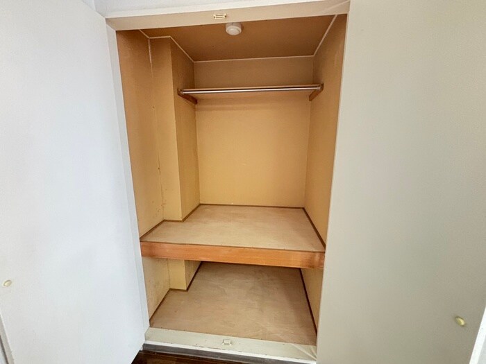 物件内観写真16　(収納)