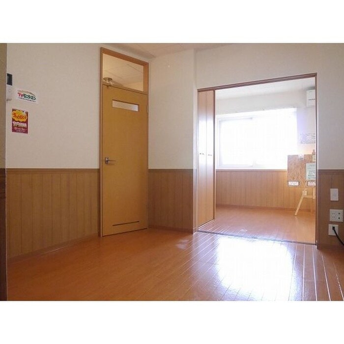 物件内観写真8　(居室)