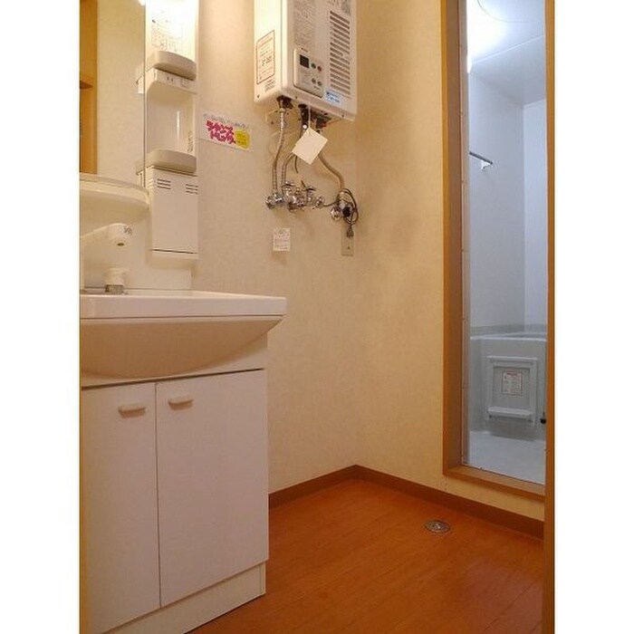 物件内観写真13　(洗面)