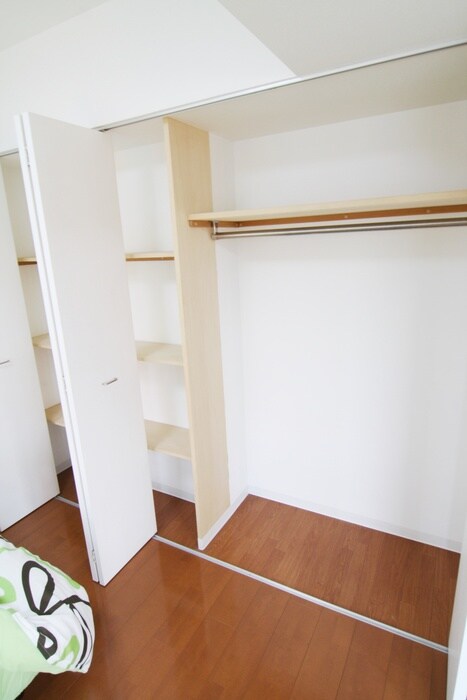 物件内観写真10　(収納)