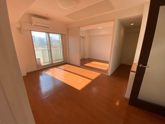 物件内観写真10　(居室)