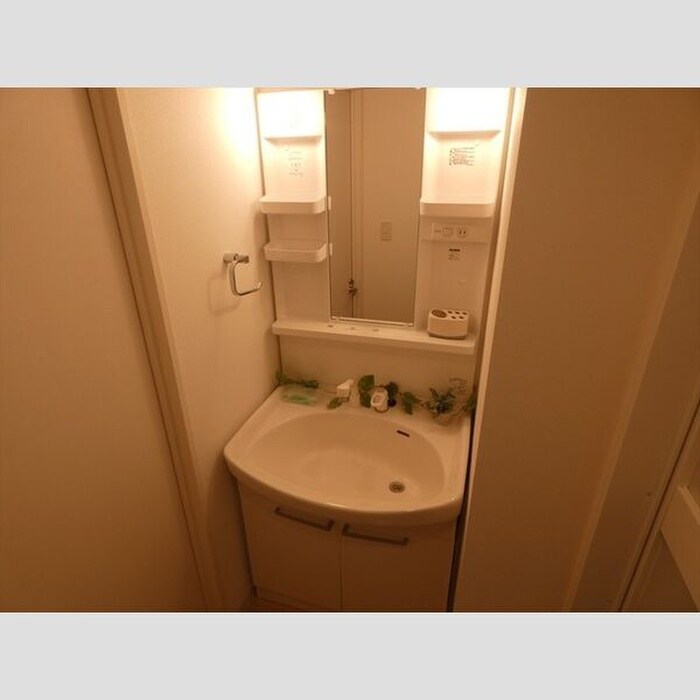 物件内観写真11　(洗面)