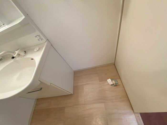 物件内観写真15　(洗濯機置場)