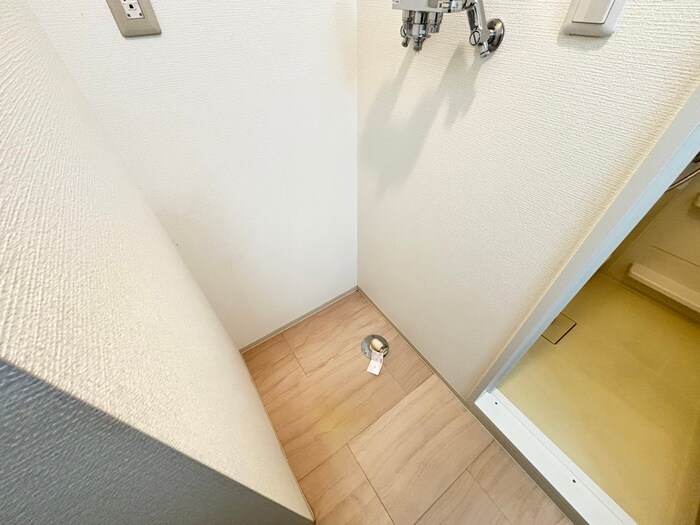 物件内観写真20　(洗濯機置場)