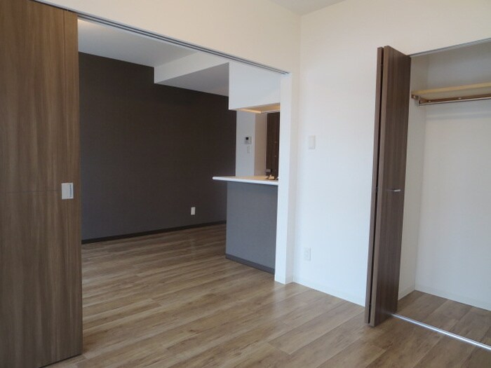 物件内観写真10　(居室)