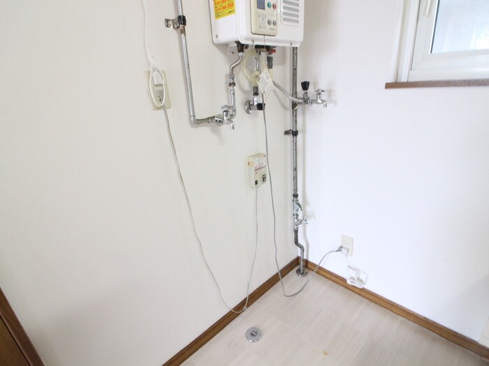 物件内観写真19　(洗濯機置場)