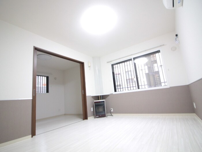 物件内観写真6　(居室)