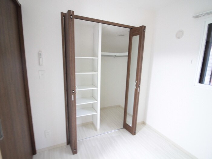 物件内観写真10　(収納)