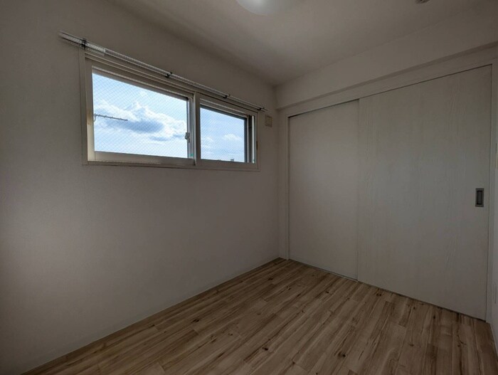 物件内観写真10　(居室)