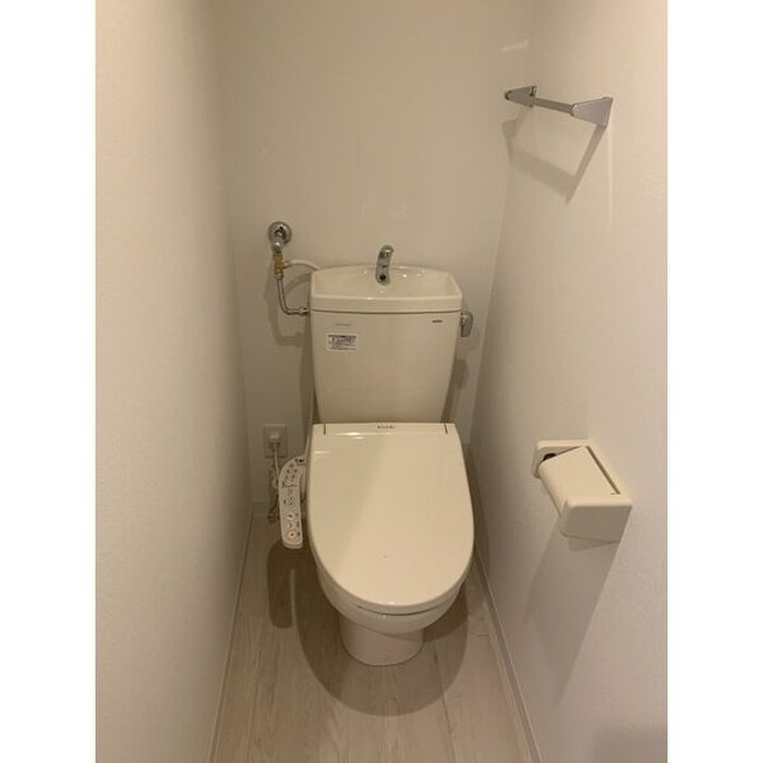 物件内観写真12　(トイレ)