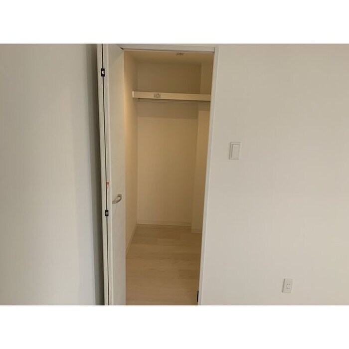 物件内観写真15　(収納)