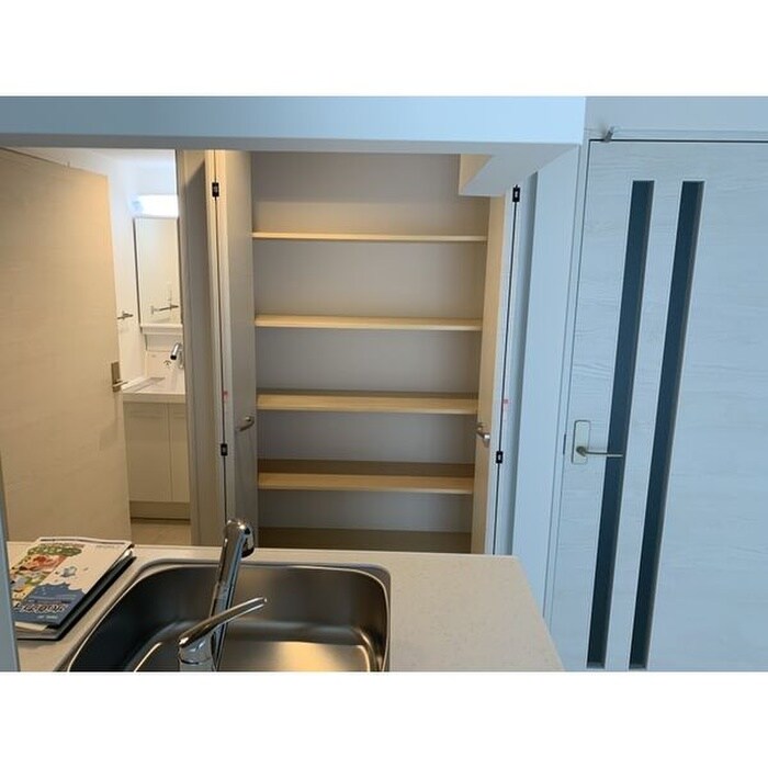 物件内観写真16　(収納)