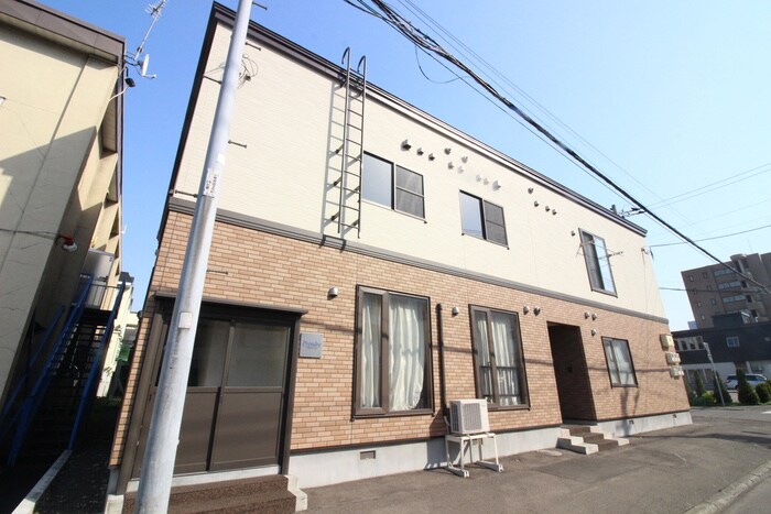 物件外観写真1　(外観写真)