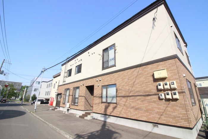 物件外観写真2　(外観写真)