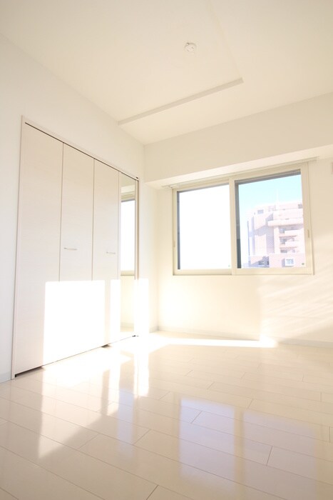 物件内観写真11　(居室)