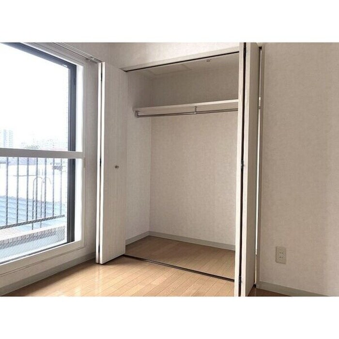 物件内観写真10　(収納)