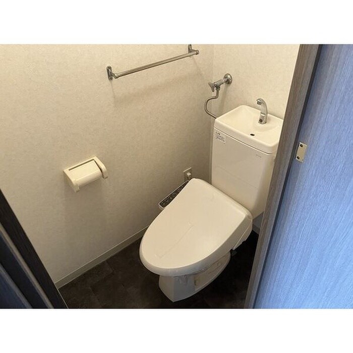 物件内観写真14　(トイレ)