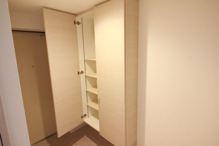 物件内観写真15　(靴箱)
