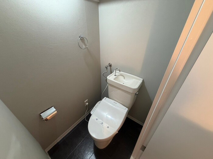 物件内観写真15　(トイレ)