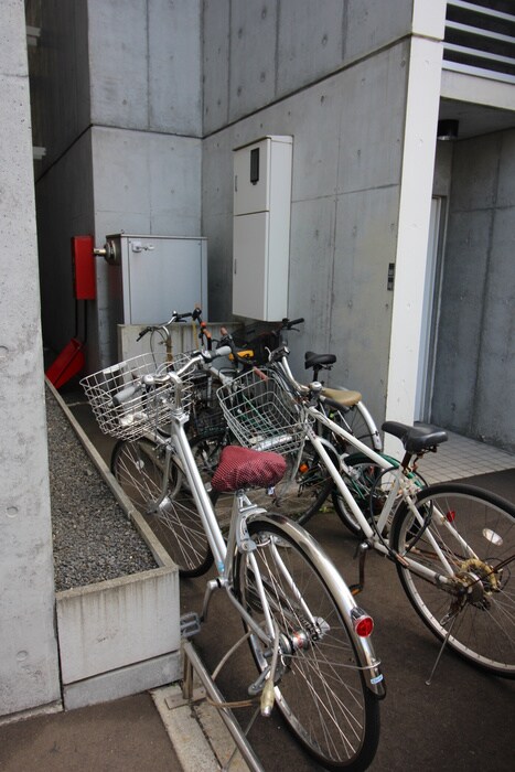 物件外観写真5　(駐輪場)