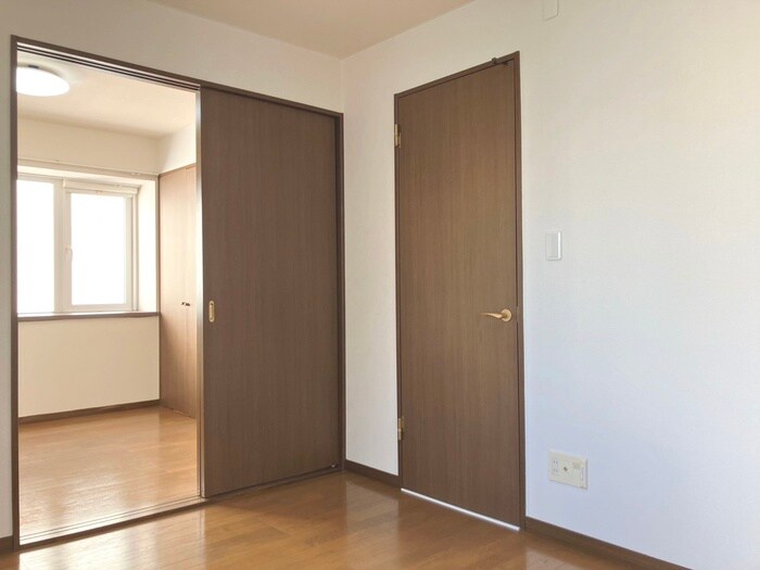 物件内観写真10　(居室)