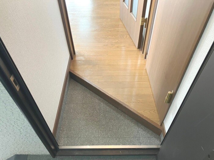 物件内観写真22　(玄関)
