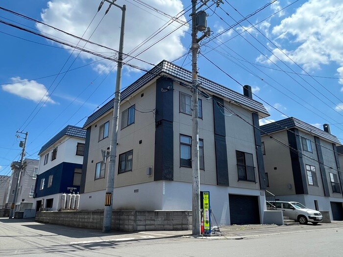 物件外観写真1　(外観写真)