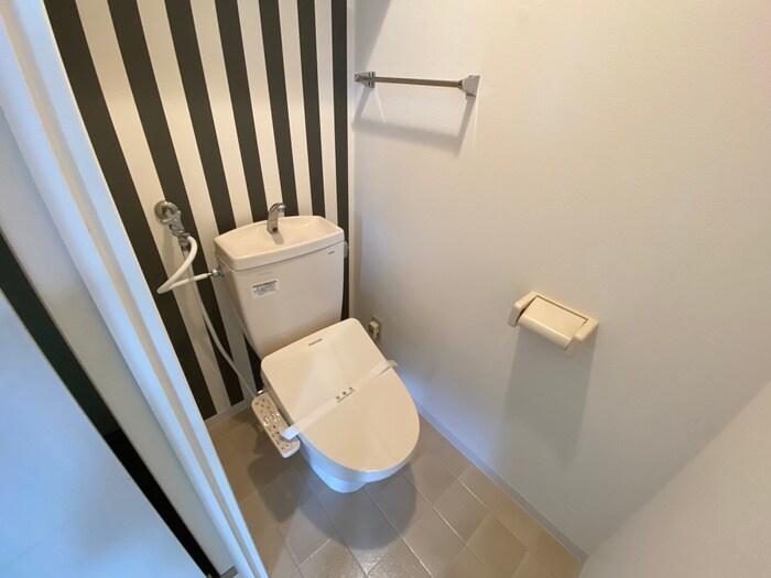 物件内観写真14　(トイレ)