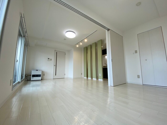 物件内観写真19　(居室)