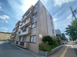パ－ルハイム１１外観写真