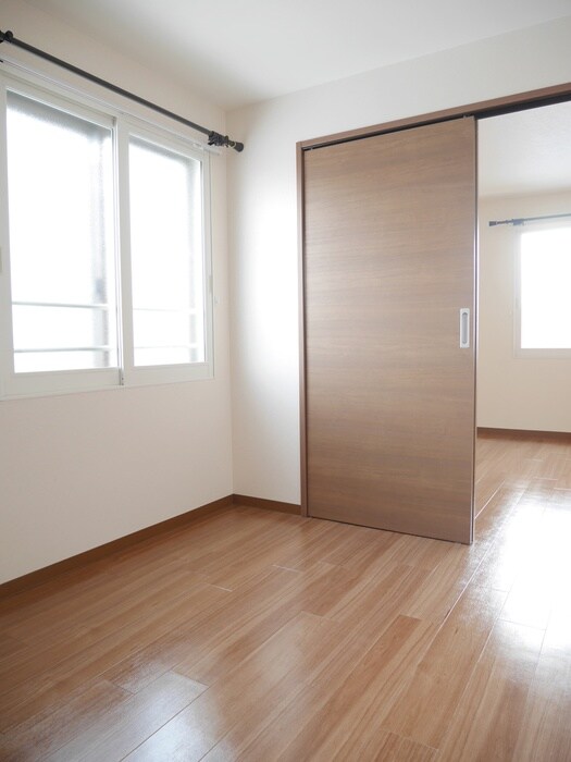 物件内観写真10　(居室)