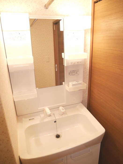 物件内観写真12　(洗面)